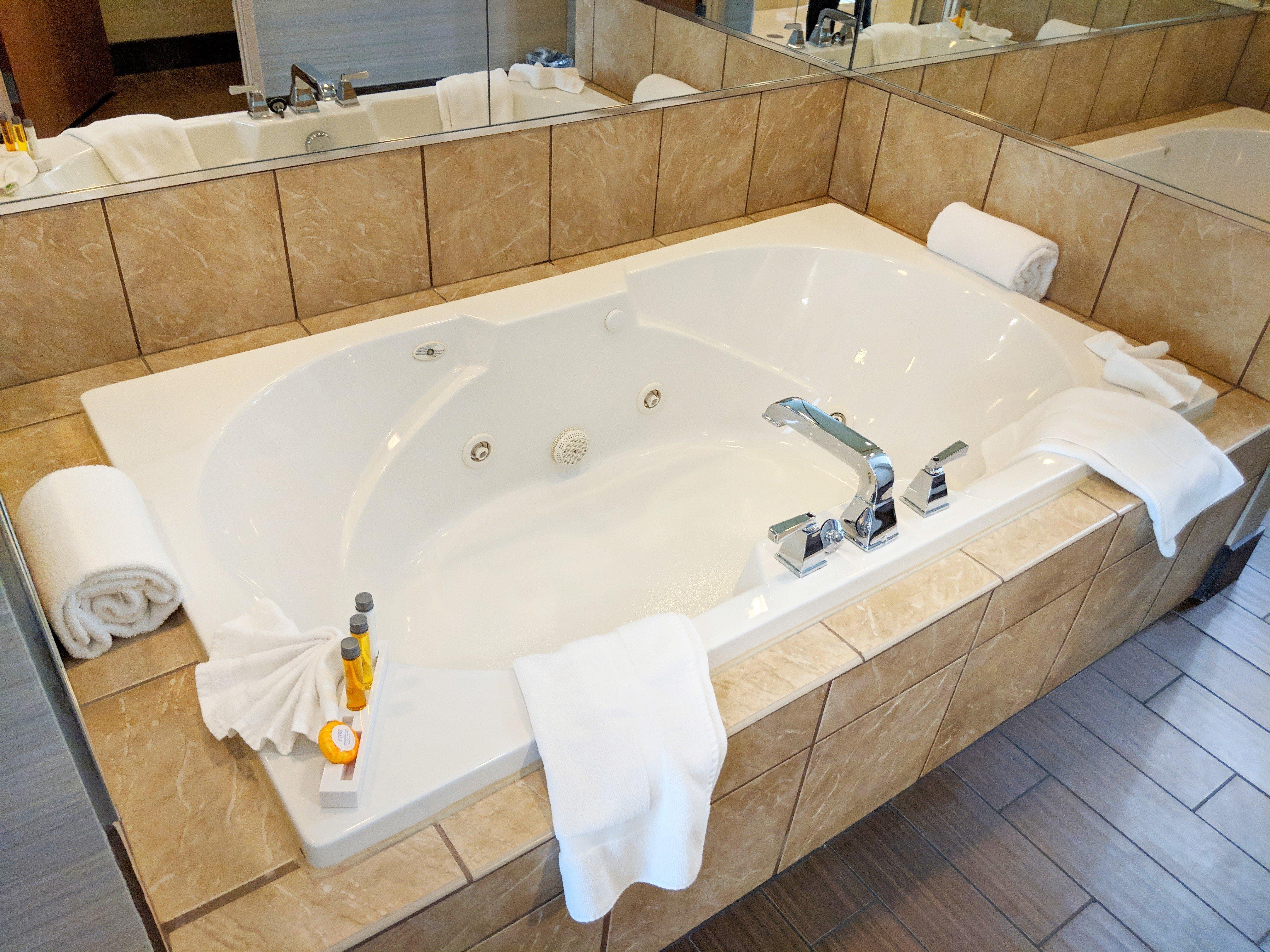 Holiday Inn Purdue - Fort Wayne By Ihg Eksteriør billede